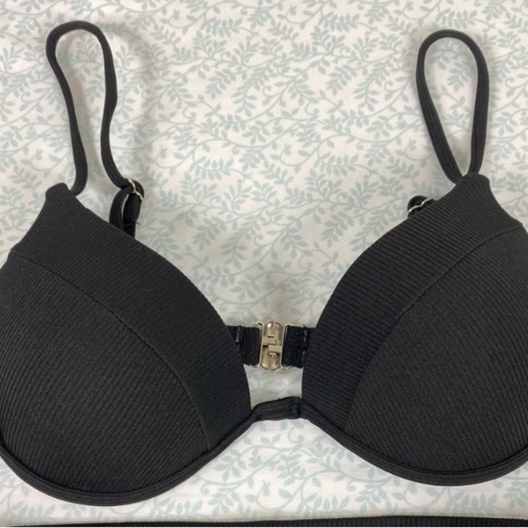 Beautiful bikini set - Picture 4 of 4